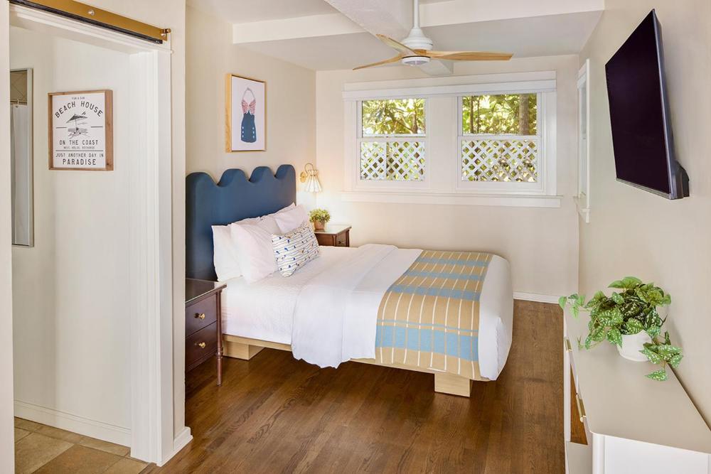 Signature Studio Suite ADA interior